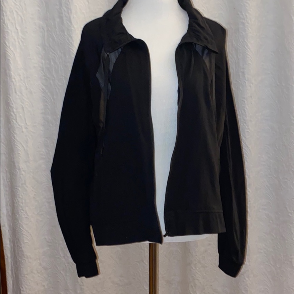 LULULEMON JACKET